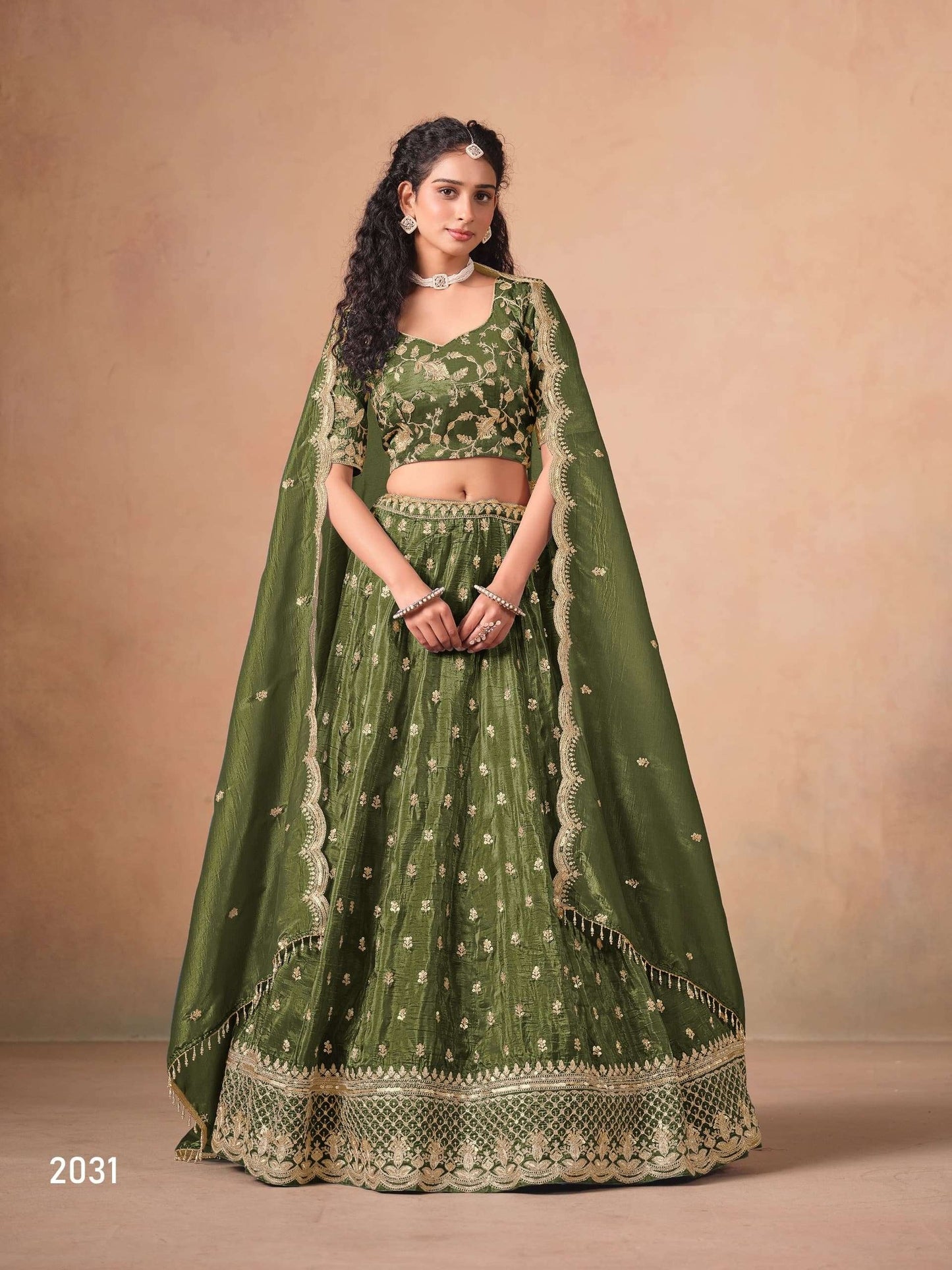 Luxurious Lehenga in Organza Fabric With Exquisite Finishing