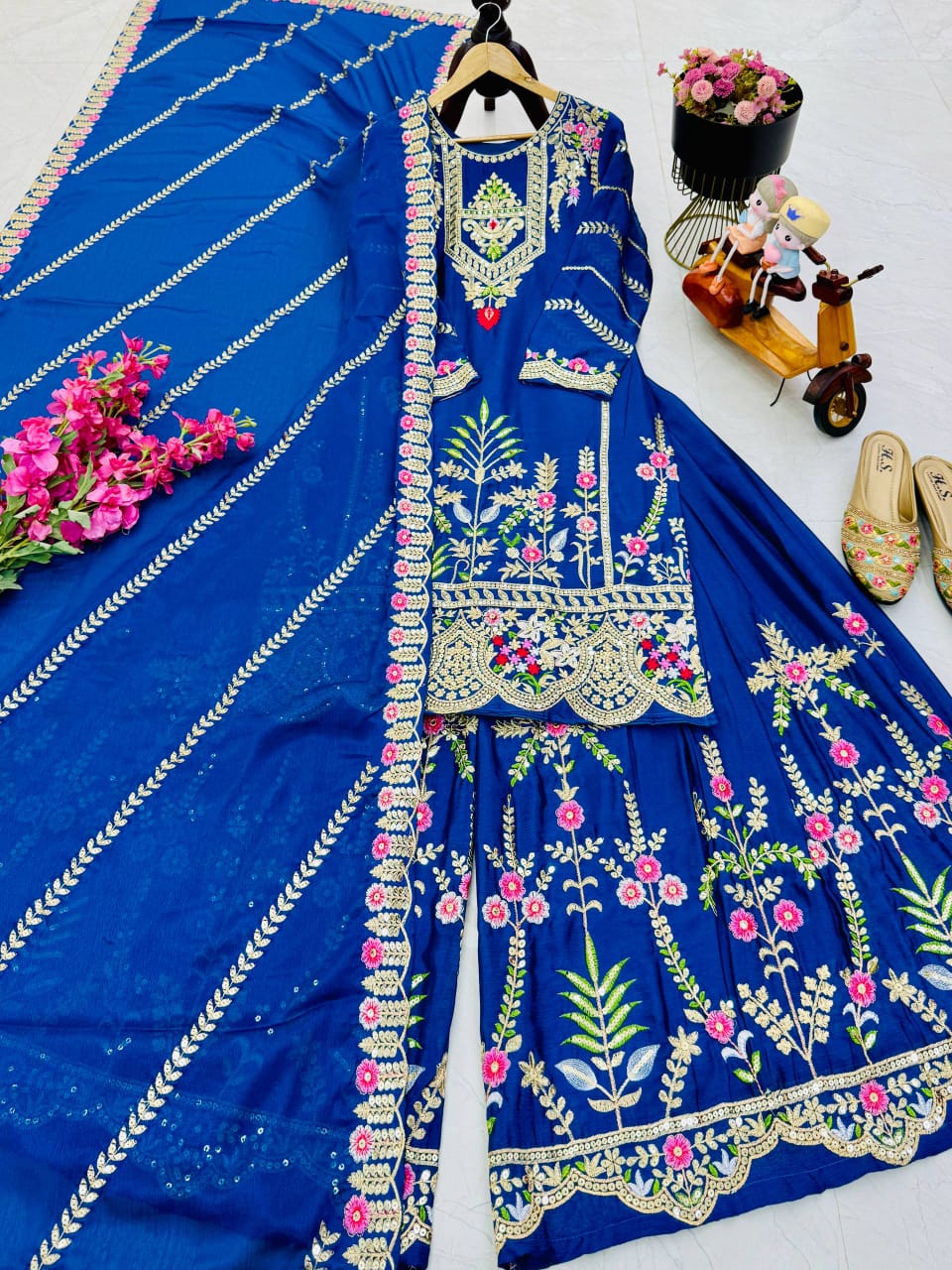 Stunning Ethnic Set